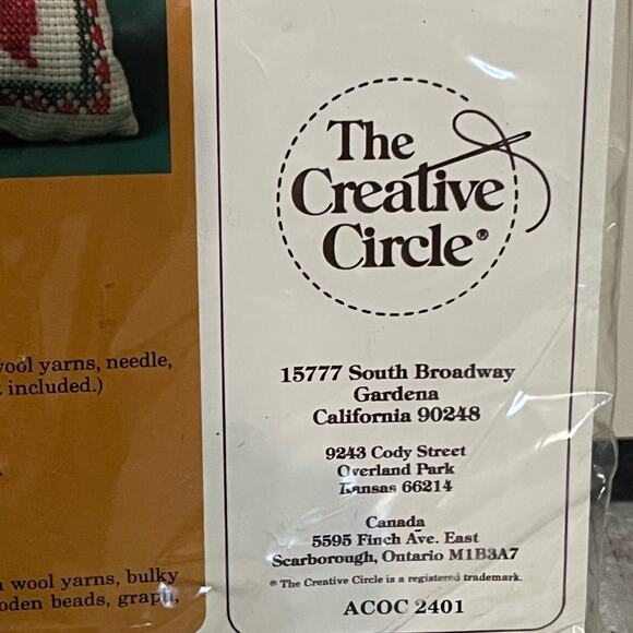 Vintage embroidery poinsettia pillow kit, new - Picture 2 of 5